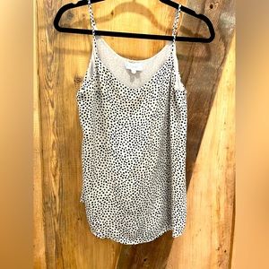 TOP wonan Size M .Perfect Condition Like New .